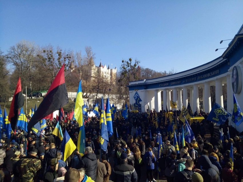 В Киеве протестуют против олигархов