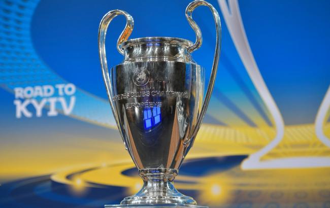 Киеву передадут кубки Лиги чемпионов УЕФА