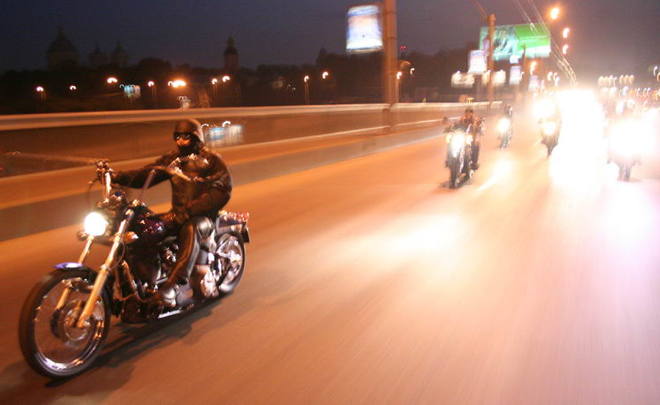 Мотоциклистам могут запретить ездить по ночам