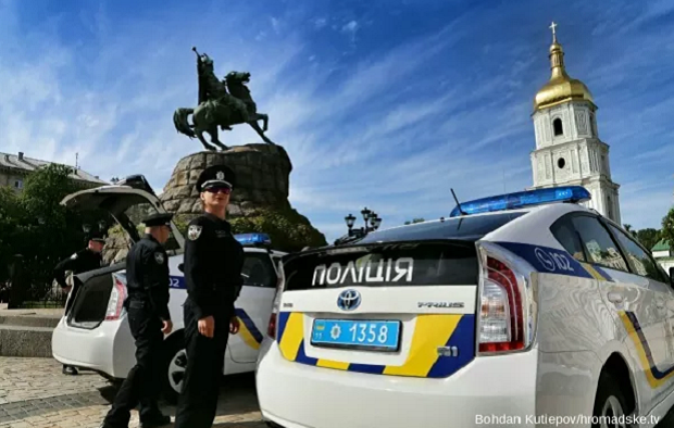 Задержали – отпустили. В киевской полиции побывал криминальный авторитет (видео)