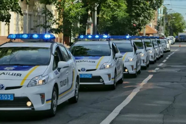 Полицейский автомобиль попал в аварию