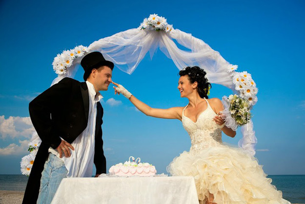 Сегодня несколько сотен киевлян вступят в брак