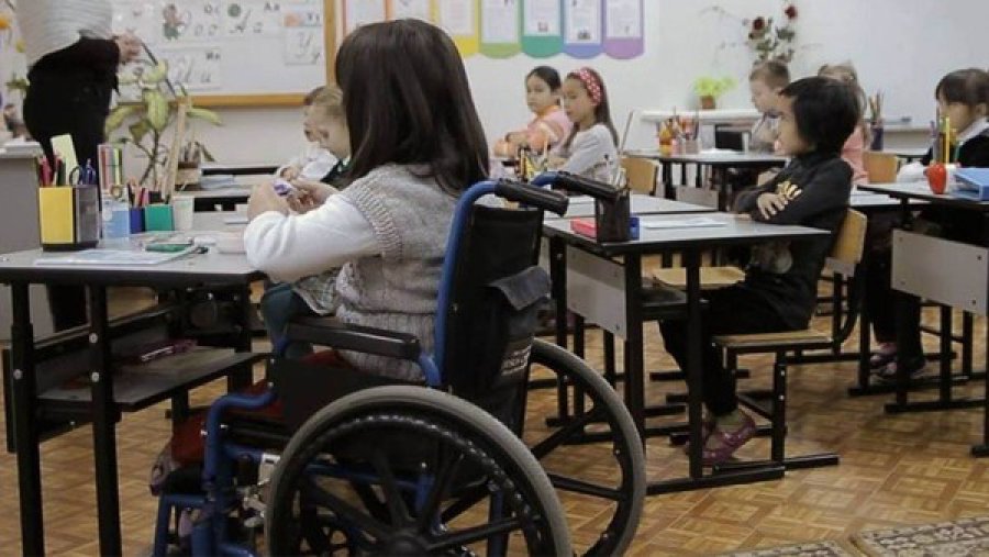 В киевских школах откроют более 300 инклюзивных классов