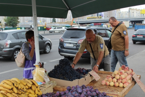 В Киеве гоняли стихийных торговцев
