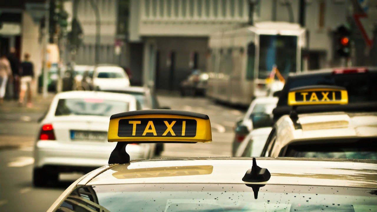 В Киеве пропал таксист