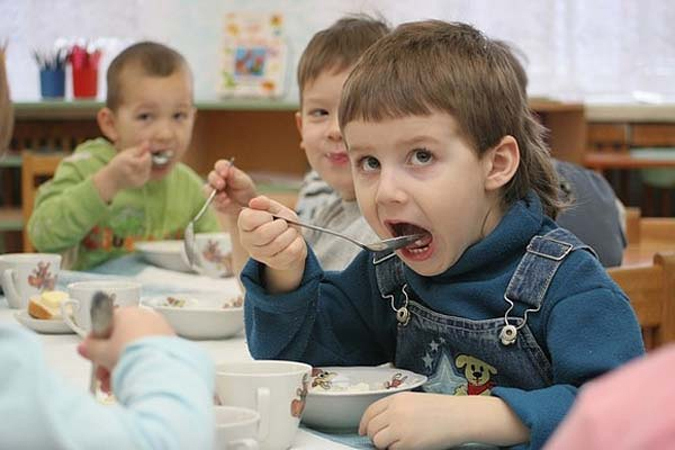 В киевском детском саду ребенок проглотил проволоку