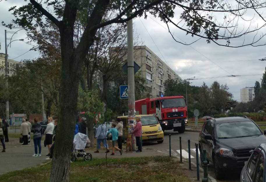 На левом берегу горит высотка (видео)