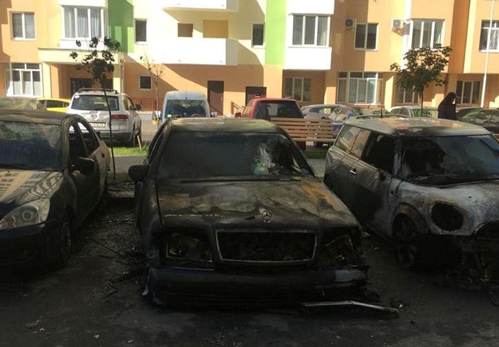 В Киевской области сгорело семь машин