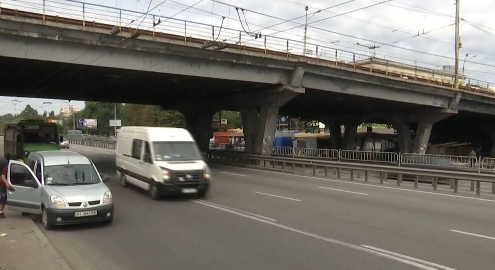 Снос Шулявского моста откладывается на неопределенный срок