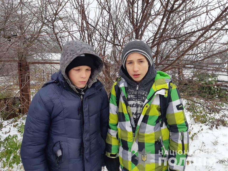 Подростки двое суток ночевали в заброшенном доме под Киевом