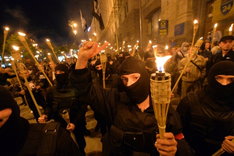 По Киеву будут ходить люди с факелами