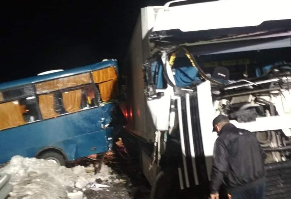 Под Киевом в ДТП попал автобус с пассажирами