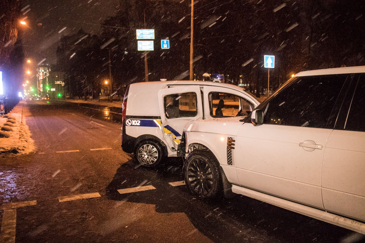 В Киеве полицейские пострадали в ДТП