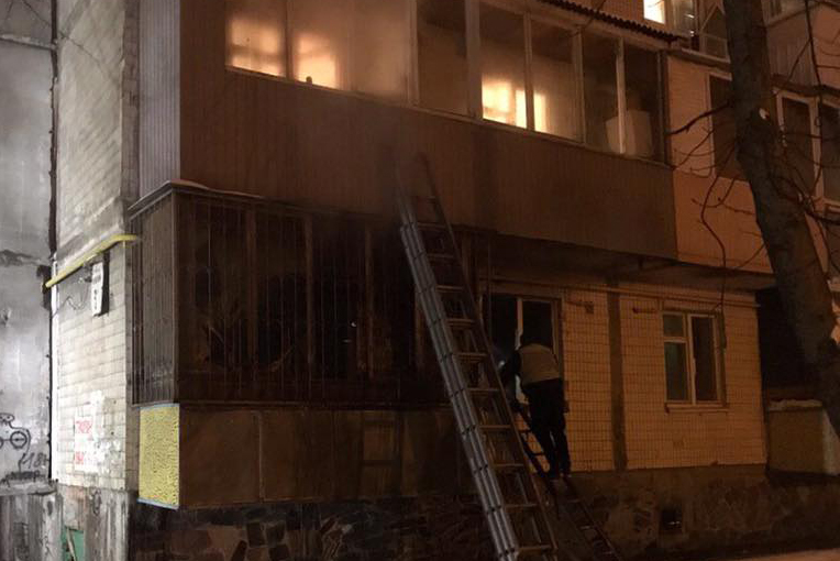 Пьяный киевлянин сжег квартиру (видео)