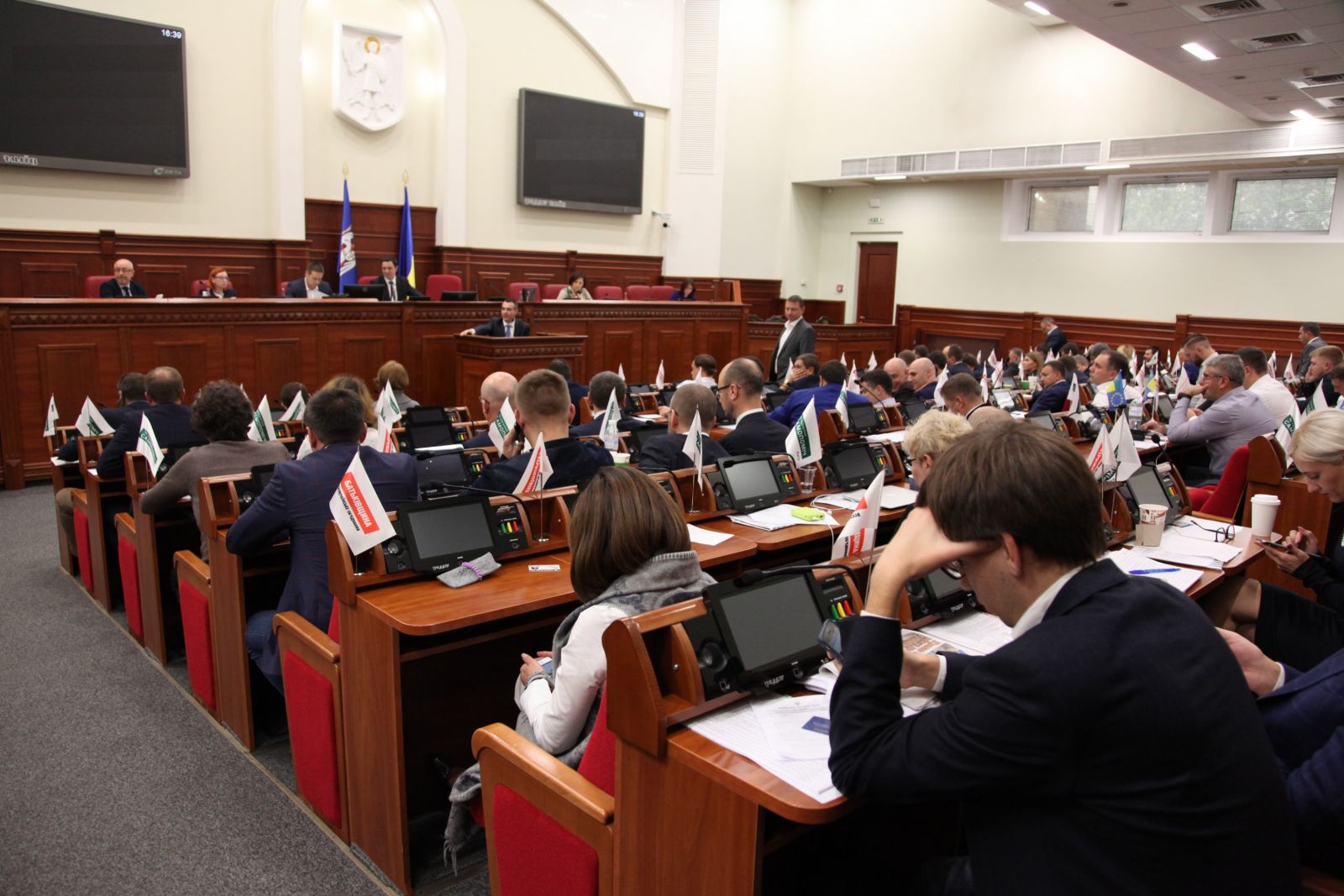 Суд признал действия Киевсовета незаконными