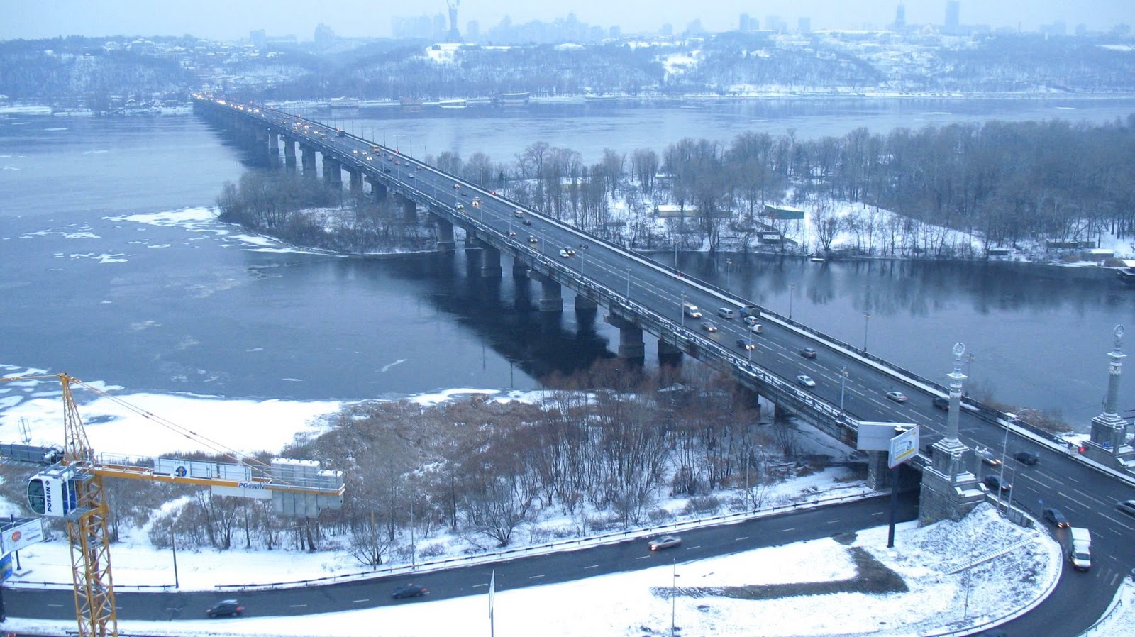 На выходных закроют мост Патона