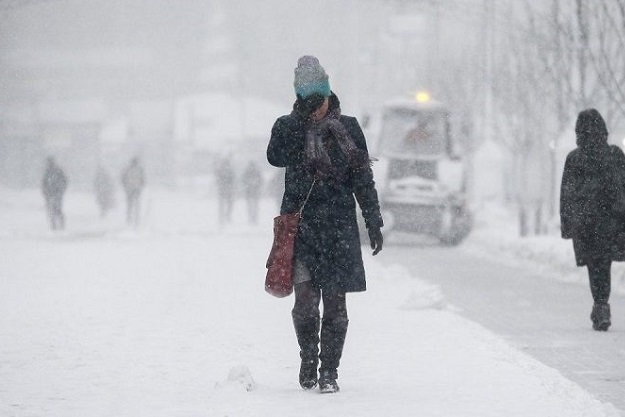 Киев засыплет мокрым снегом
