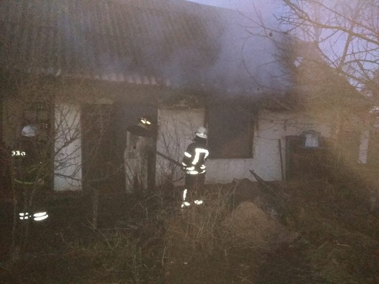 В Яготине мужчина заживо сгорел в собственном доме