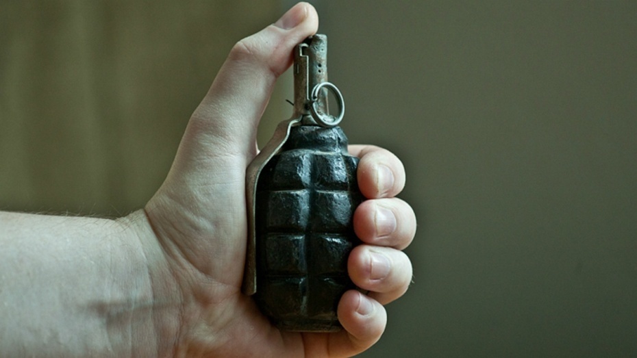 В Киеве пьяница с гранатой приставал к женщинам