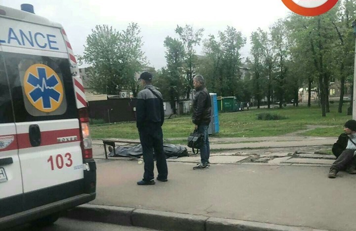 В Киева на улице обнаружен труп