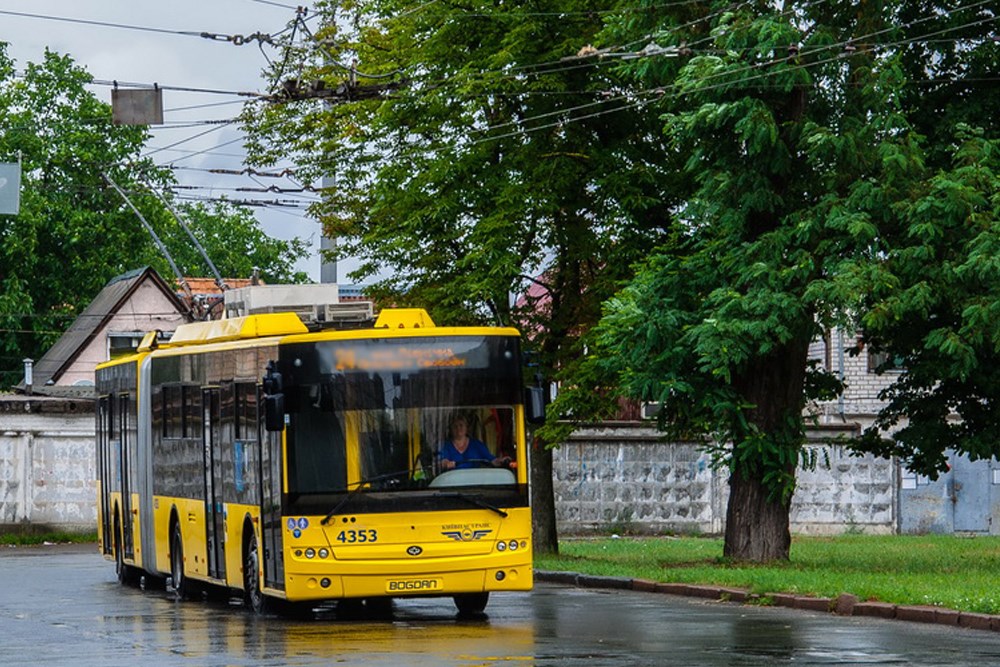 В Киеве два троллейбуса изменят маршруты