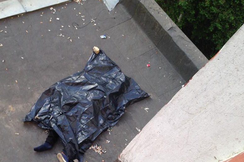 В Киеве погиб ребенок, упавший с высотки