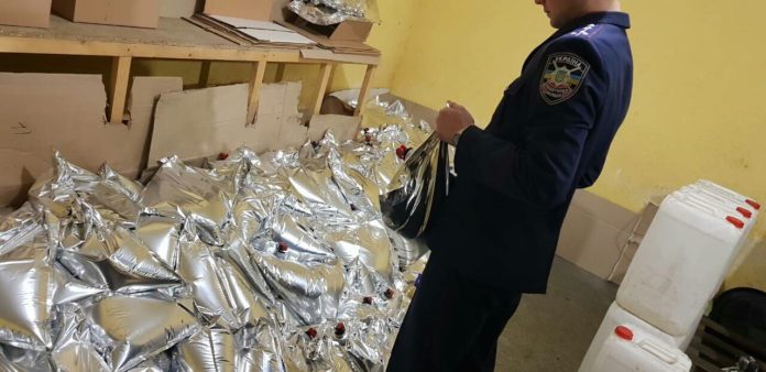 В Киевской области действовал подпольный алкоцех