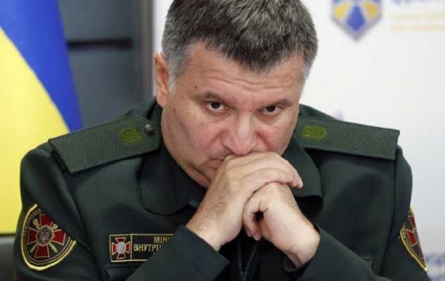 Петицию об отставке Авакова поддержали более 25 тысяч человек