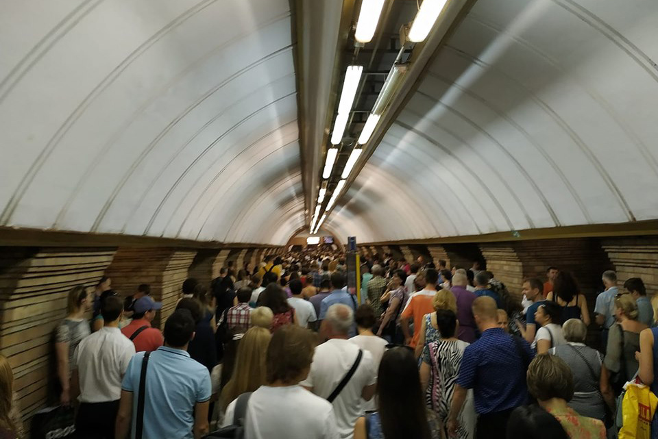 В Киеве перекрыты семь станций метро