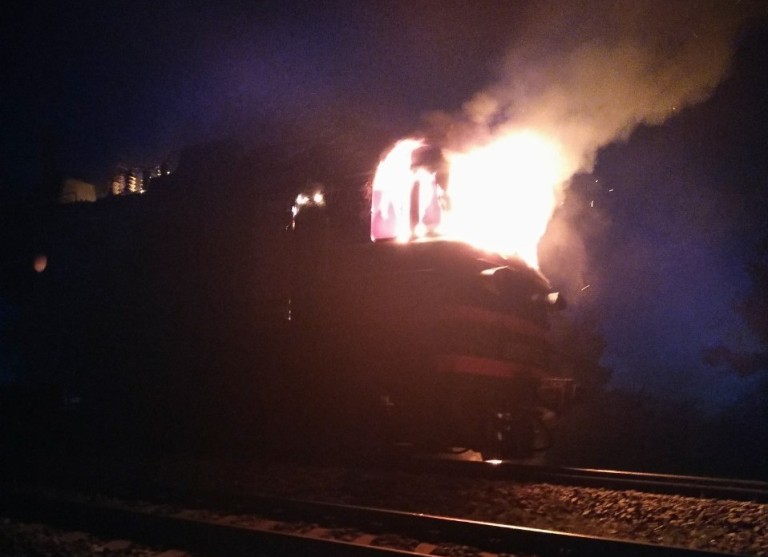 Под Киевом загорелся поезд