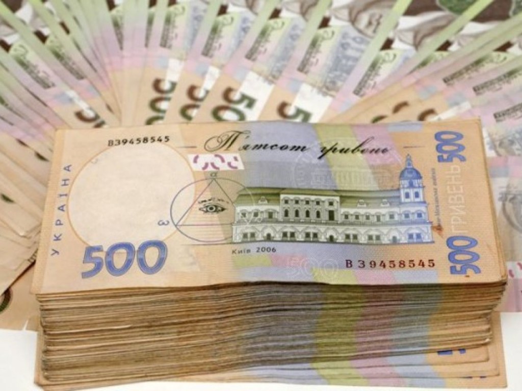 Школьника обязали выплатить сто тысяч гривен
