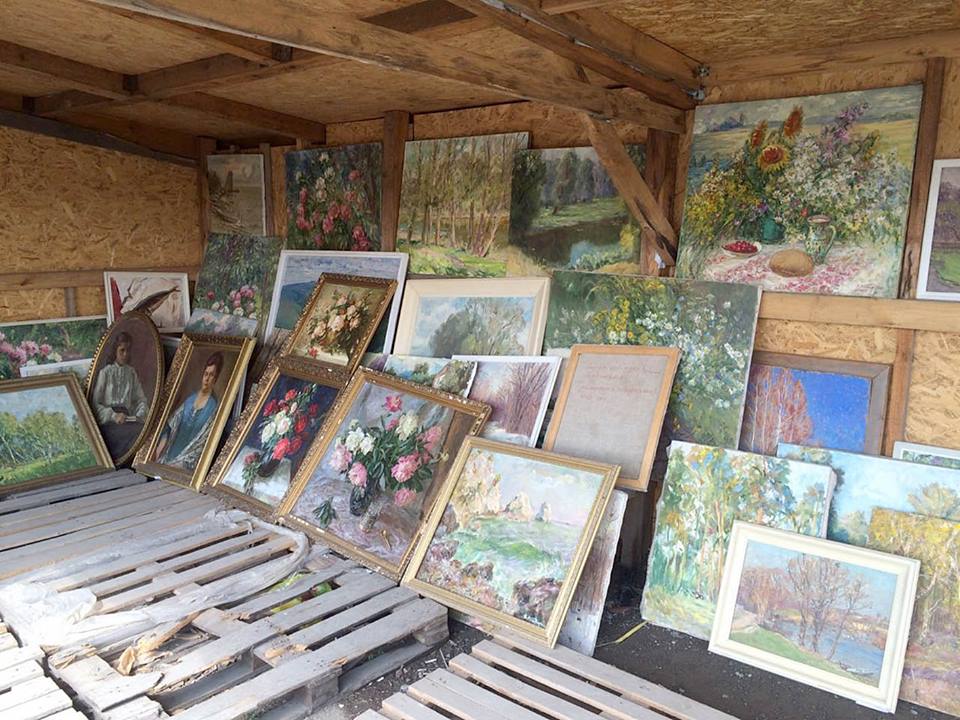 Контрабандисты везли в Киев десятки старинных картин