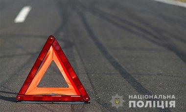 Под Киевом водитель погиб, врезавшись в столб