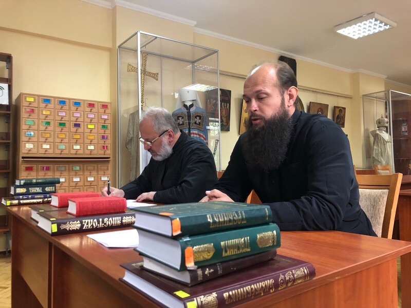 Киевские священники сдали экзамены