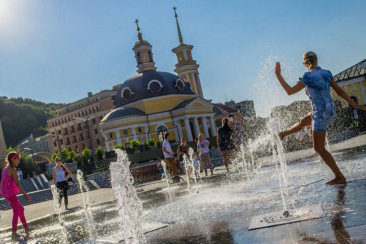 Киевляне пережили самый жаркий день лета