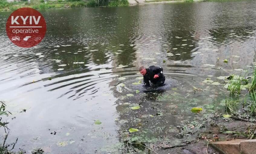 На Русановке в канале нашли расчлененный труп