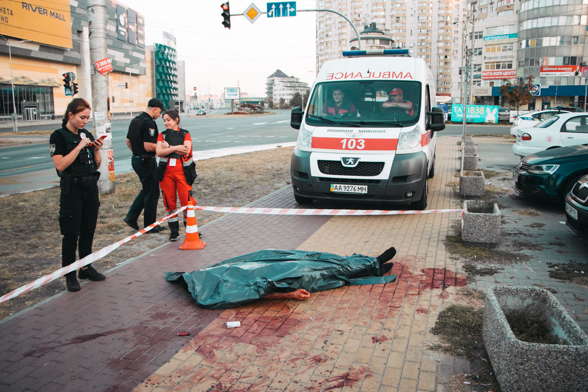 В Киеве обнаружен труп с предсмертной запиской