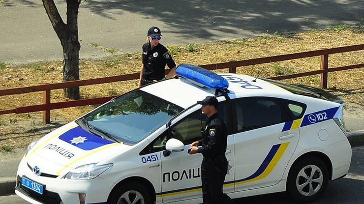 Полиция устроила гонки за вооруженным водителем
