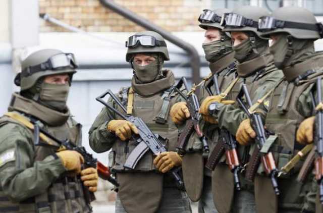 Границы Киева патрулируют автоматчики