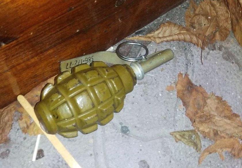 К магазину под Киевом подбросили гранату