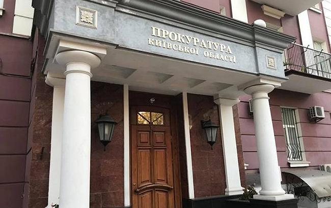 Бориспольский чиновник избил человека