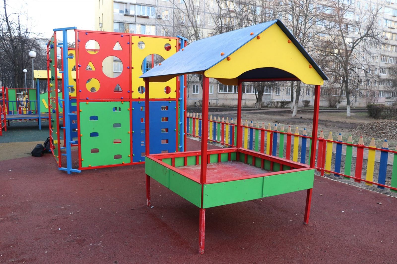 В Вишневом создали площадку для "особых" детей