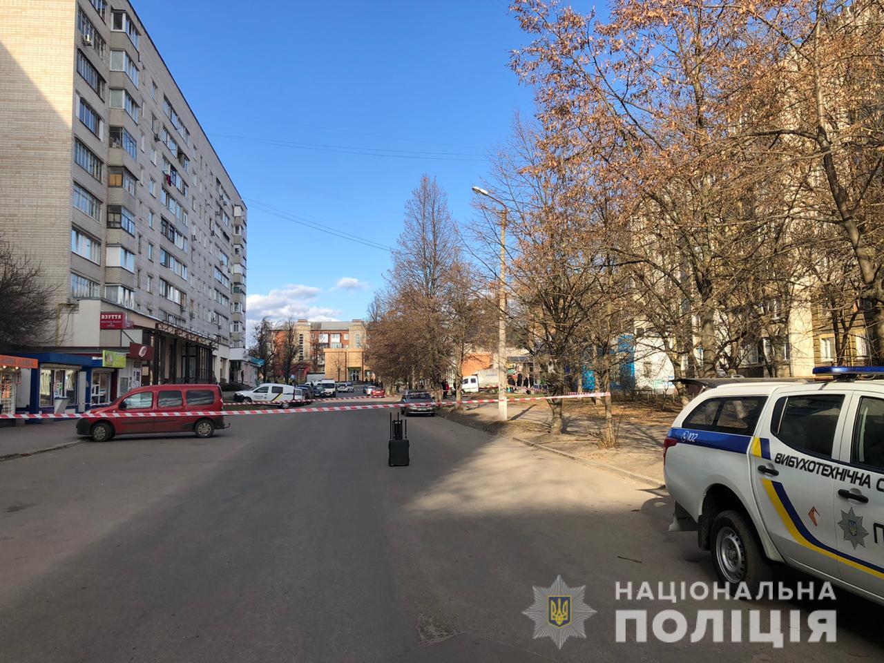 В машине под домом в Белой Церкви нашли взрывчатку