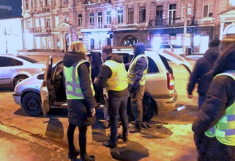 Лже-таксист промышлял грабежами в Киеве