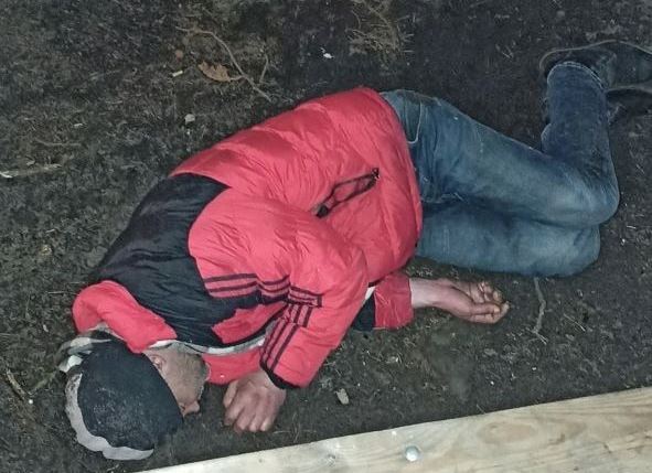 В столичном парке нашли мужчину без сознания