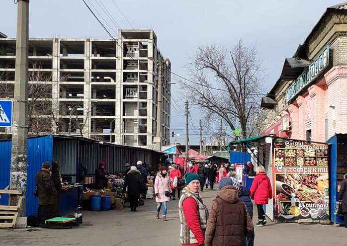 На Дарнице уберут ярмарку