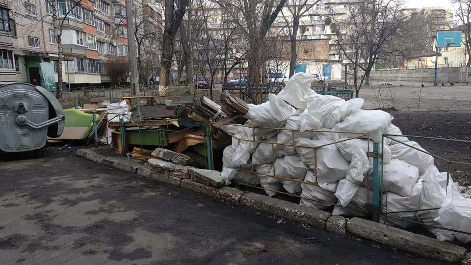 На Минском массиве – стихийная свалка (фото)