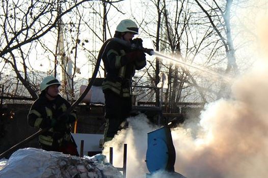 В Киеве подожгли шины