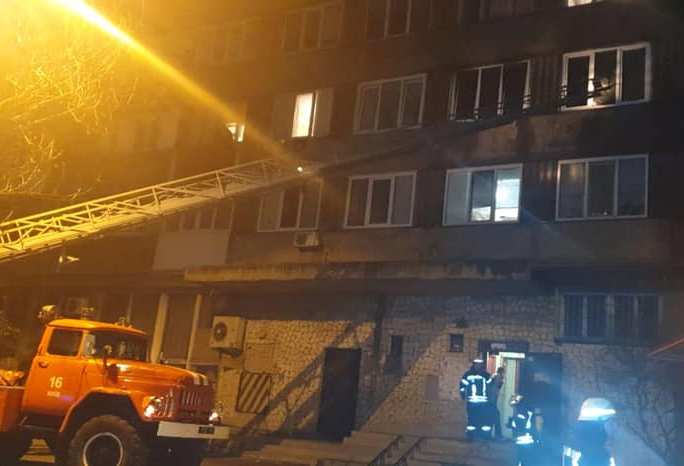 В столичной высотке – пожар, погибли люди