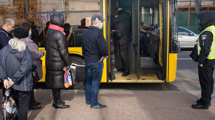 В транспорте Киева будет дежурить полиция